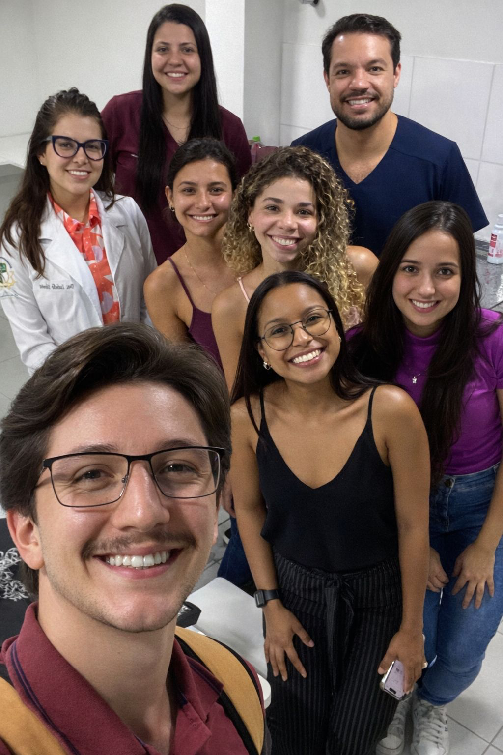 Equipe médica e alunos